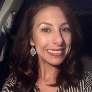 Meet your Posher, Jenn